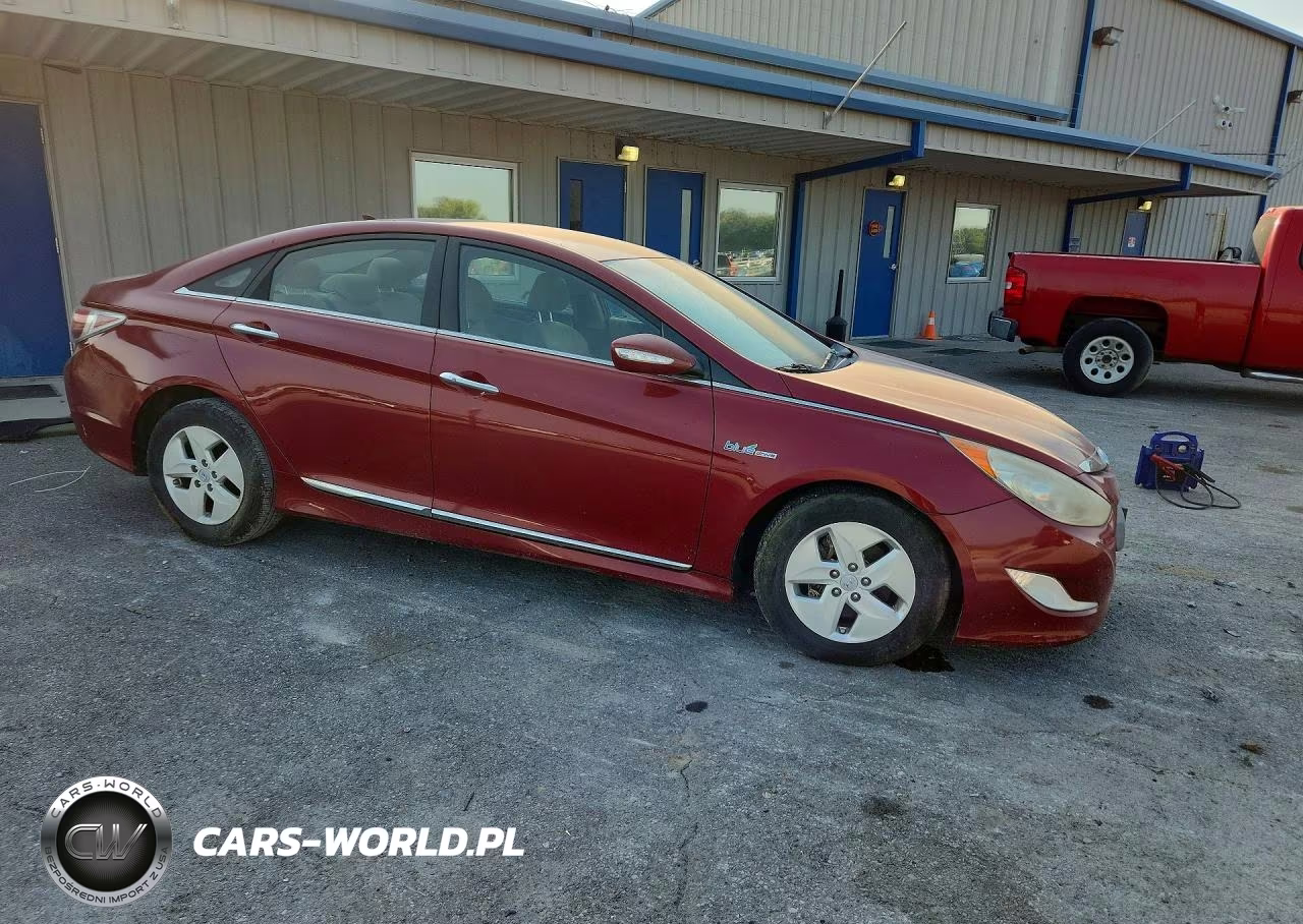 2012 Hyundai Sonata Hybrid VIN:KMHEC4A48CA037751 - 4