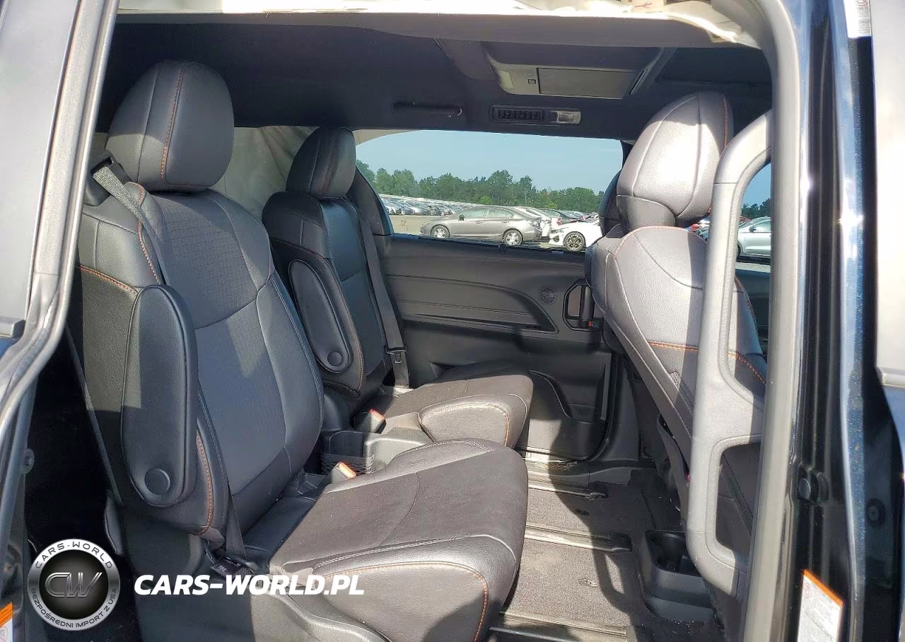 2024 Toyota Sienna Xse VIN:5TDDRKEC3RS189923 - 11