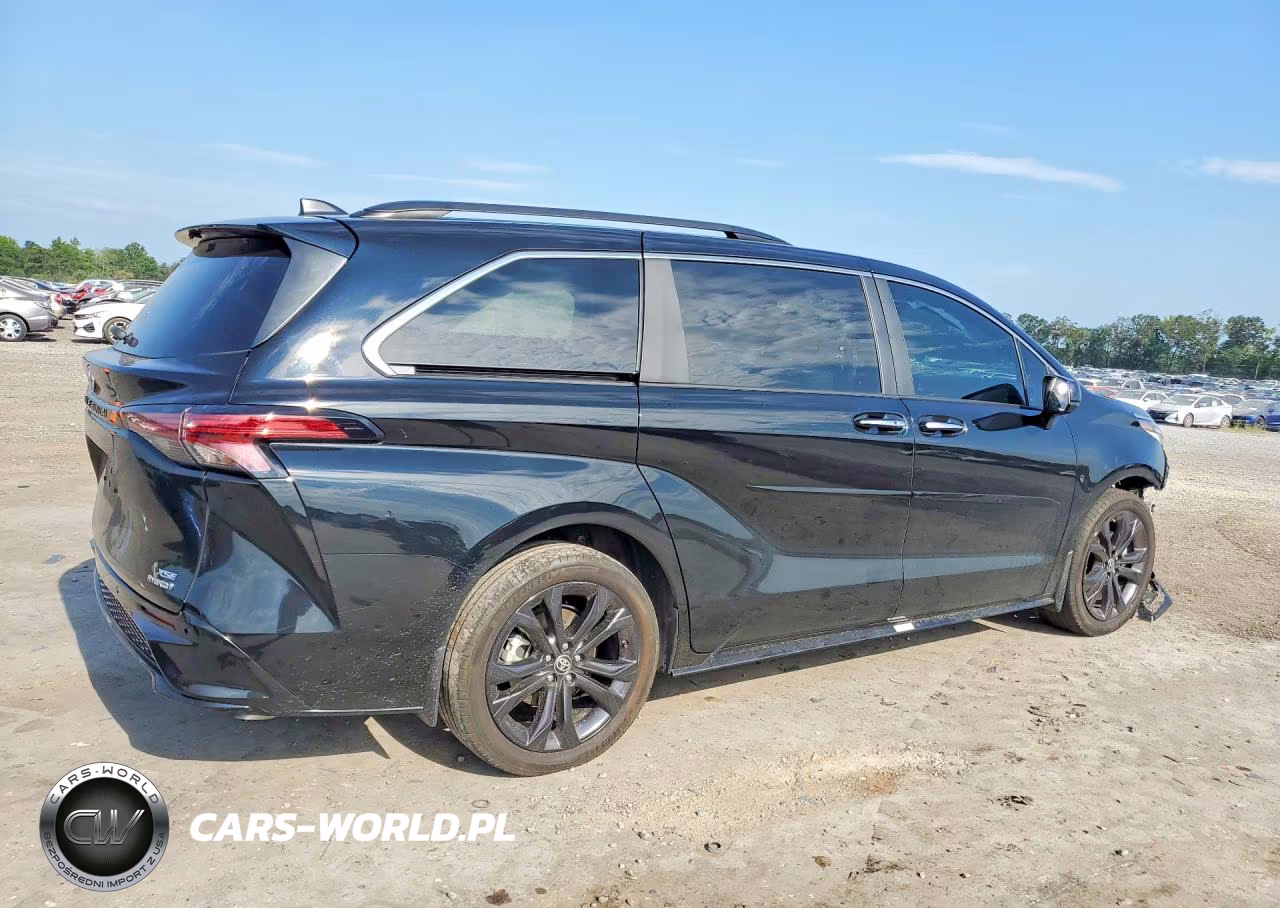 2024 Toyota Sienna Xse VIN:5TDDRKEC3RS189923 - 3