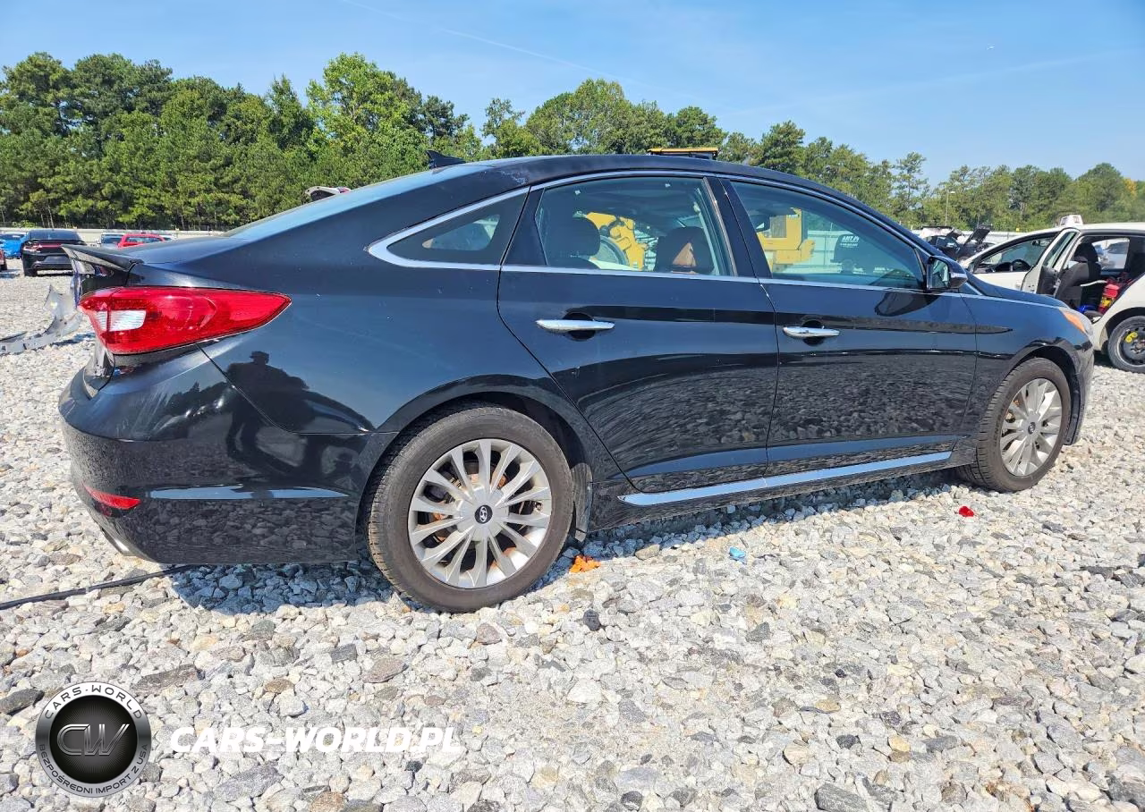 2015 Hyundai Sonata Limited VIN:5NPE34AF2FH078945 - 3