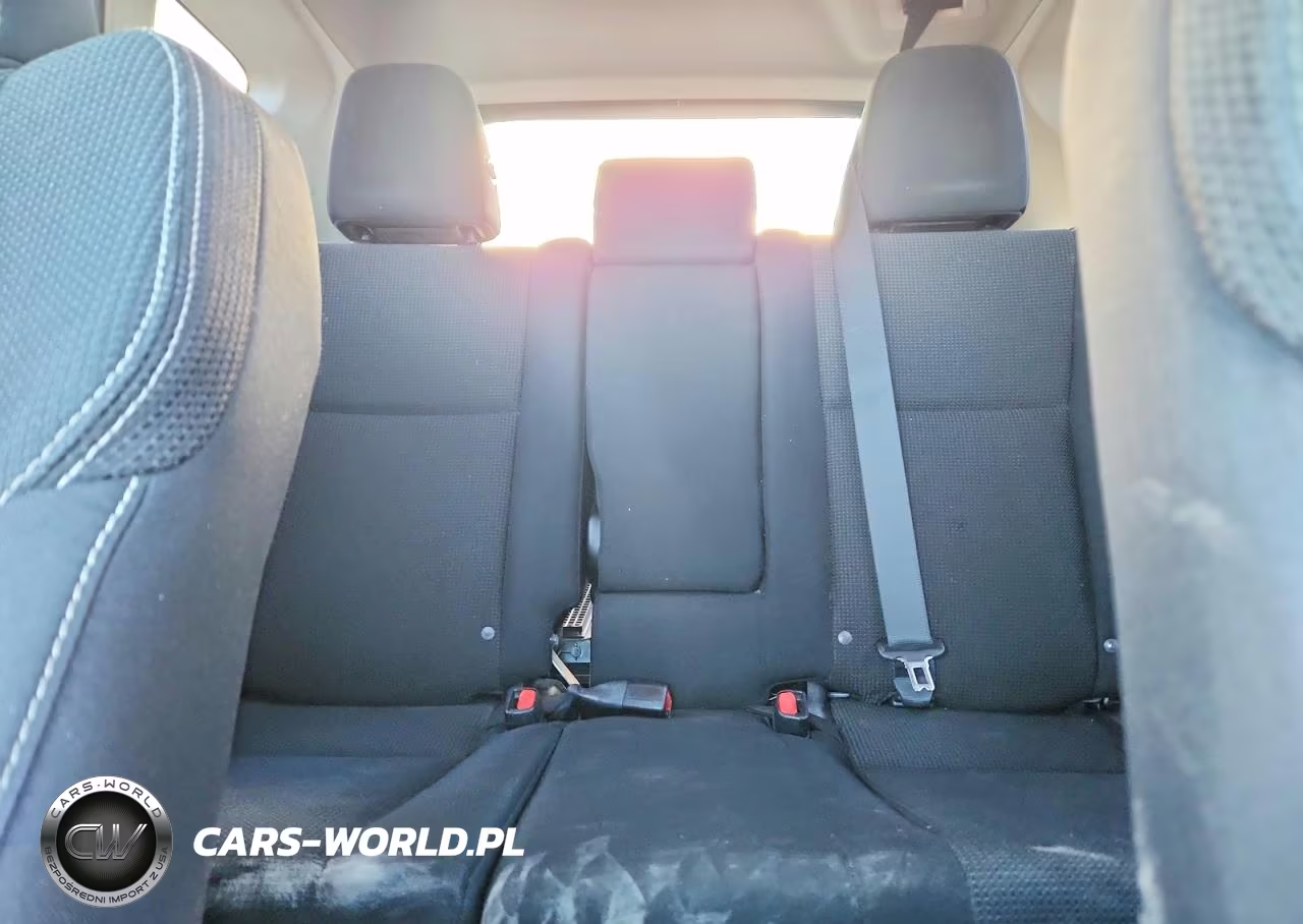 2017 Toyota Rav4 Xle VIN:2T3RFREV0HW589749 - 10