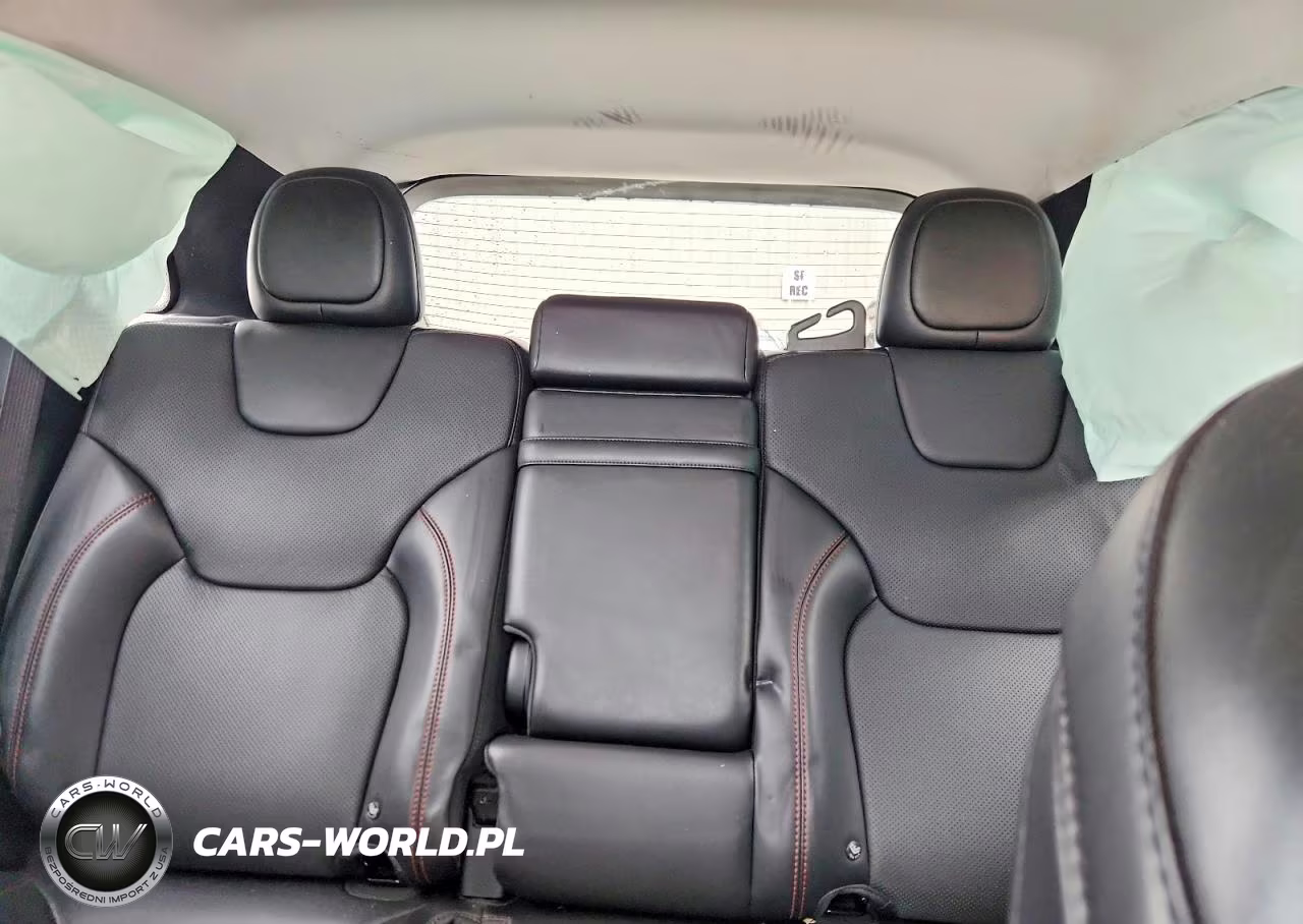 2019 Jeep Cherokee Trailhawk VIN:1C4PJMBX6KD167987 - 10