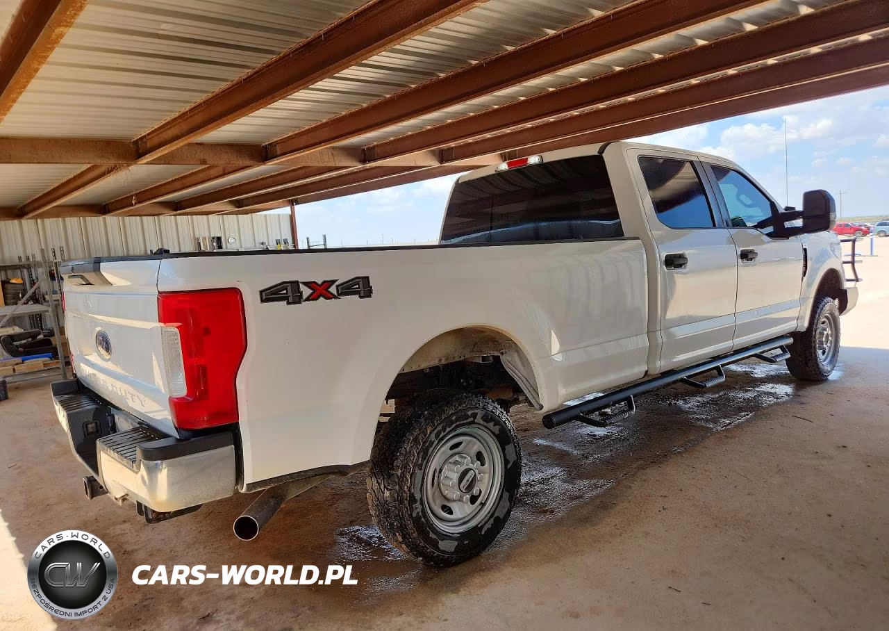 2019 Ford F350 Super Duty VIN:1FT8W3B61KEC96897 - 3