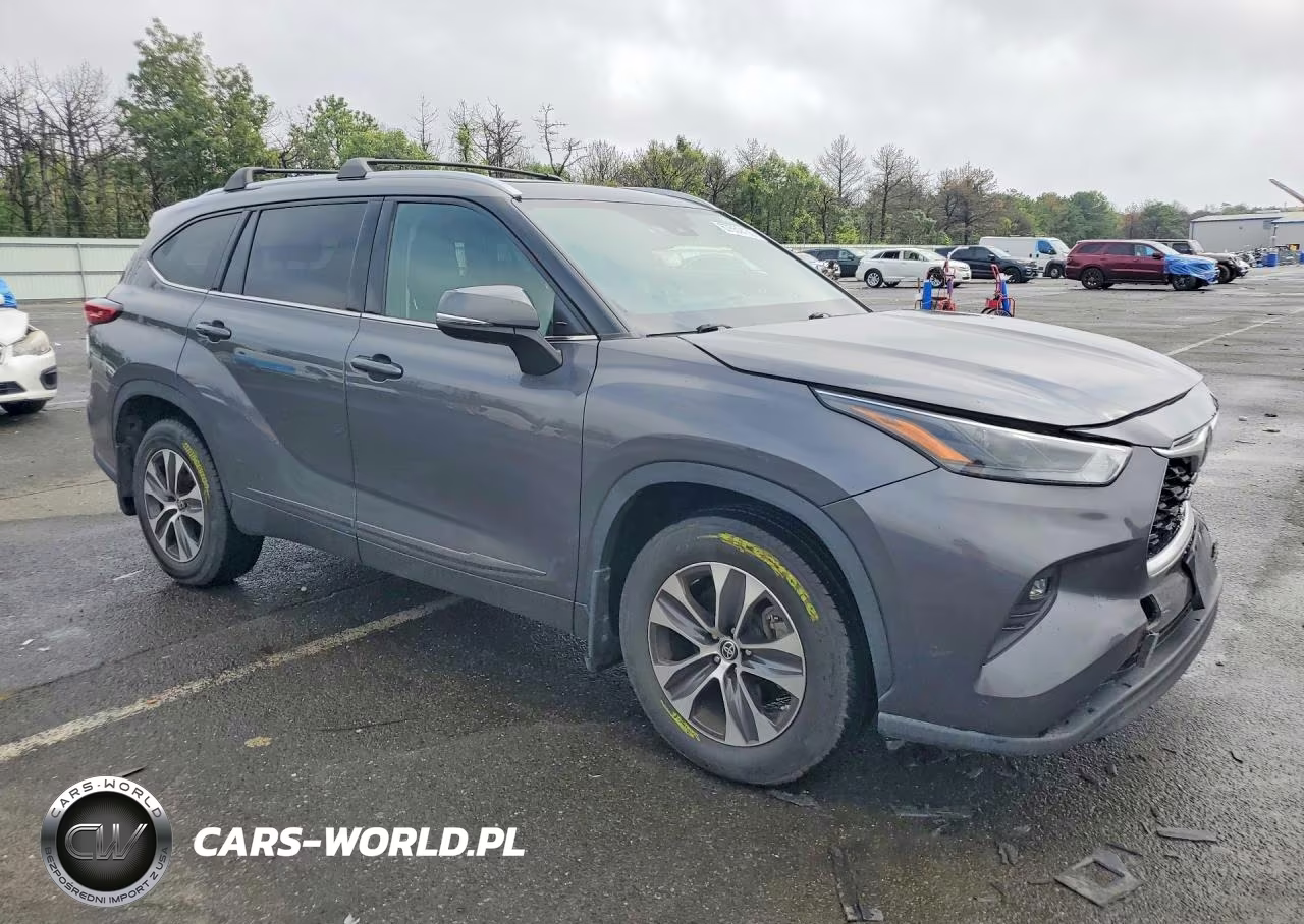2022 Toyota Highlander Xle VIN:5TDGZRBH6NS165390 - 4