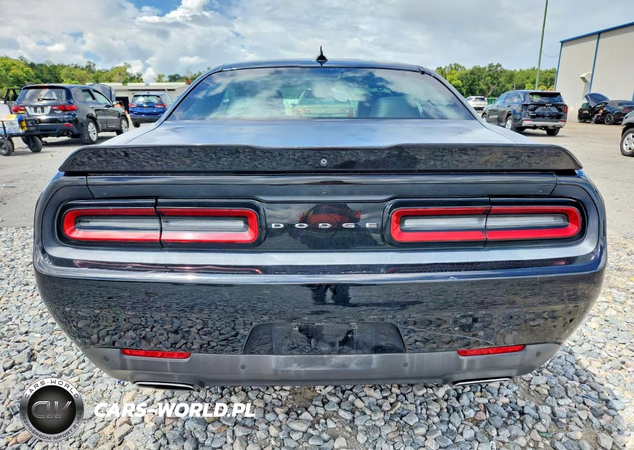 2015 Dodge Challenger Sxt Plus VIN:2C3CDZBG8FH723717 - 6