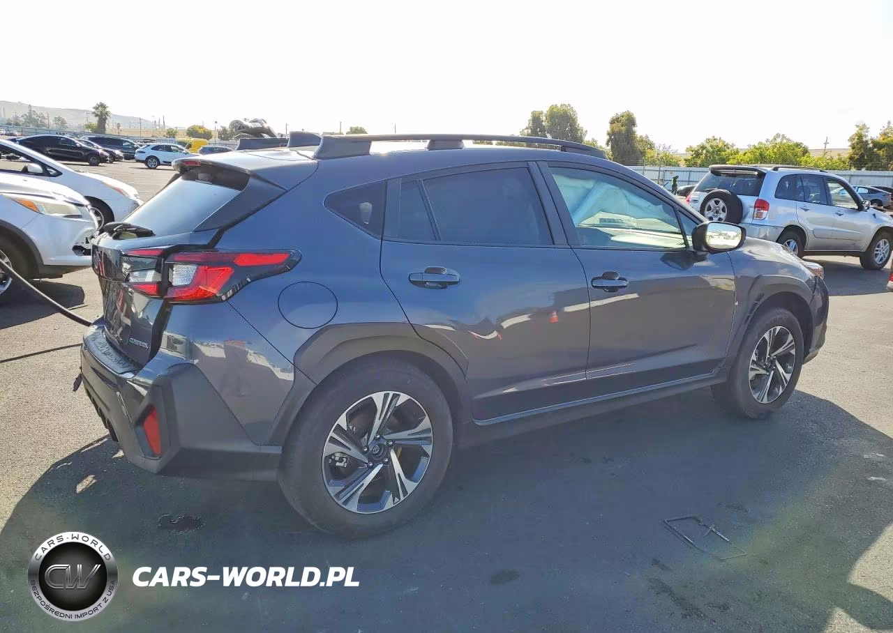 2024 Subaru Crosstrek Premium VIN:JF2GUADC8R8248526 - 3