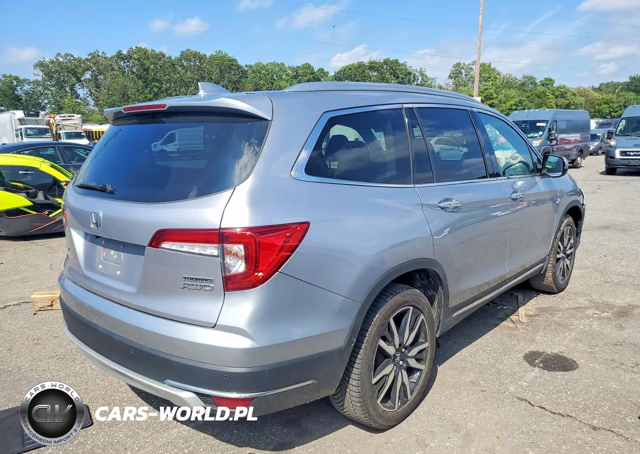 2021 Honda Pilot Touring VIN:5FNYF6H98MB033049 - 3