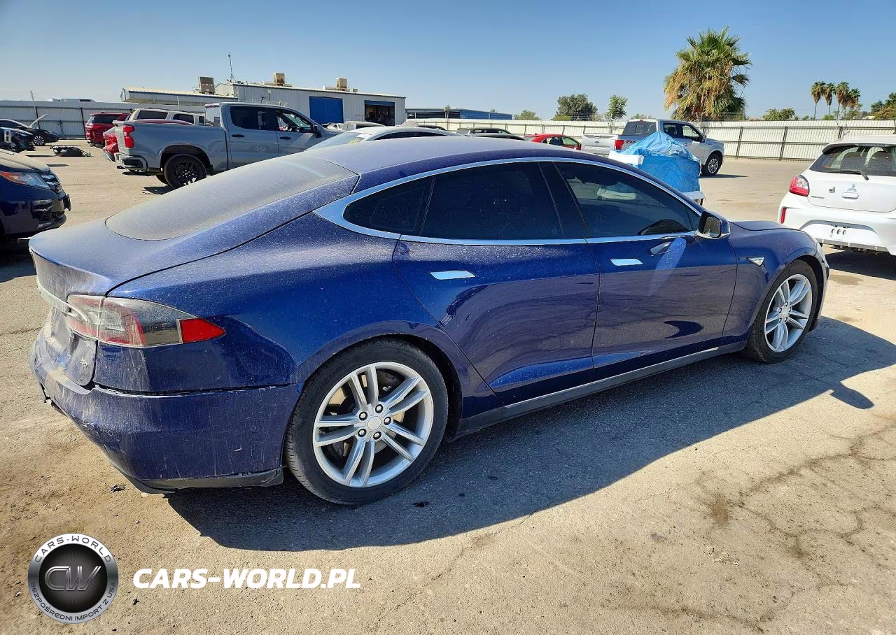 2015 Tesla Model S 85D VIN:5YJSA1H22FF092577 - 3