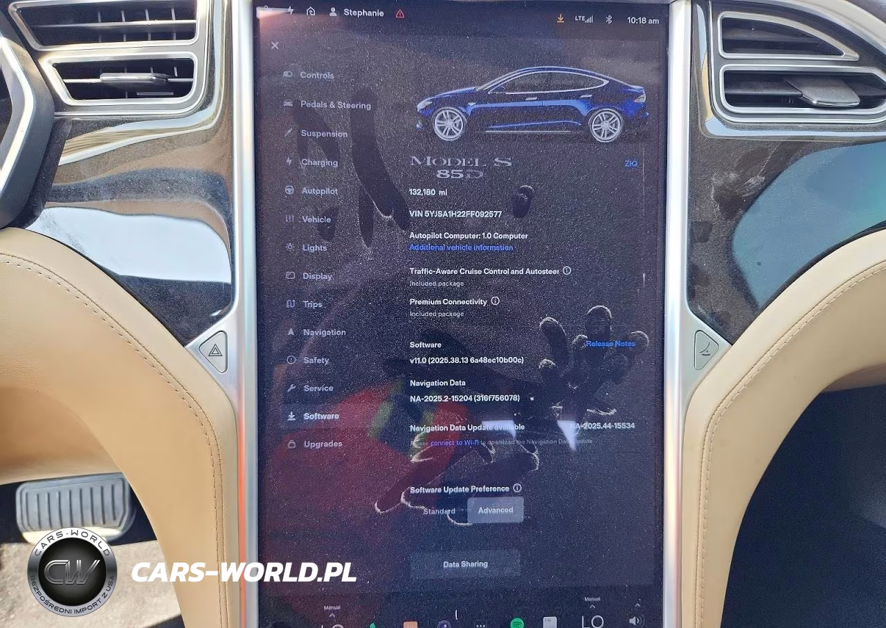 2015 Tesla Model S 85D VIN:5YJSA1H22FF092577 - 9
