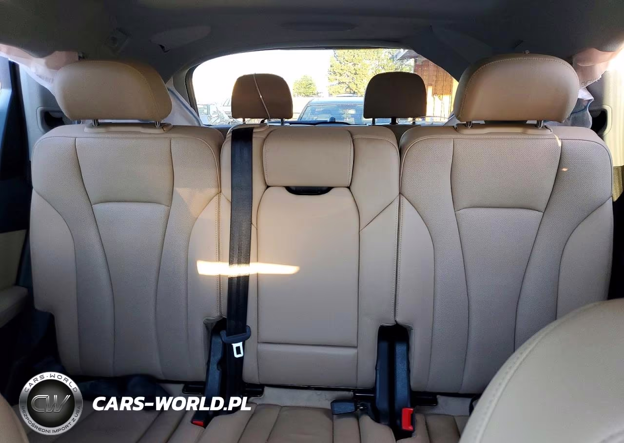 2023 Audi Q7 Premium Plus VIN:WA1LXBF71PD008517 - 10
