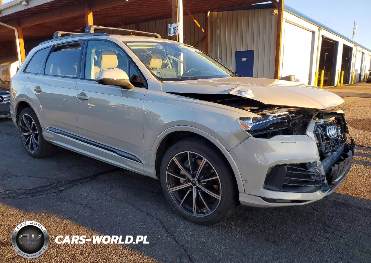 2023 Audi Q7 Premium Plus VIN:WA1LXBF71PD008517 - 4