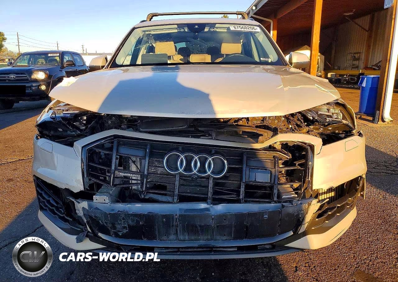 2023 Audi Q7 Premium Plus VIN:WA1LXBF71PD008517 - 5
