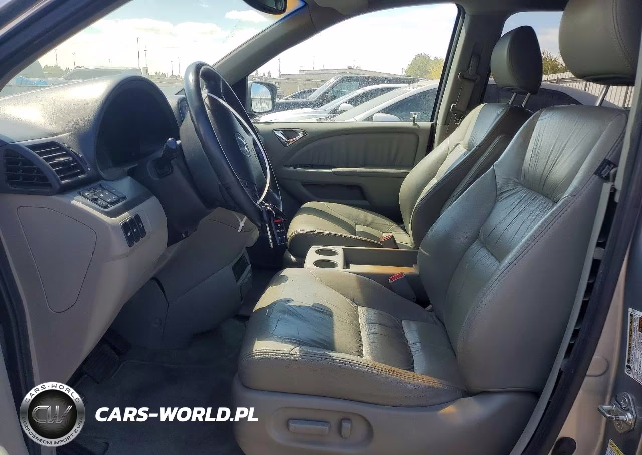 2008 Honda Odyssey Touring VIN:5FNRL38938B088803 - 7