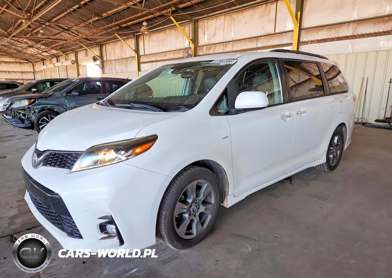 2019 Toyota Sienna Se Premium 7-Passenger