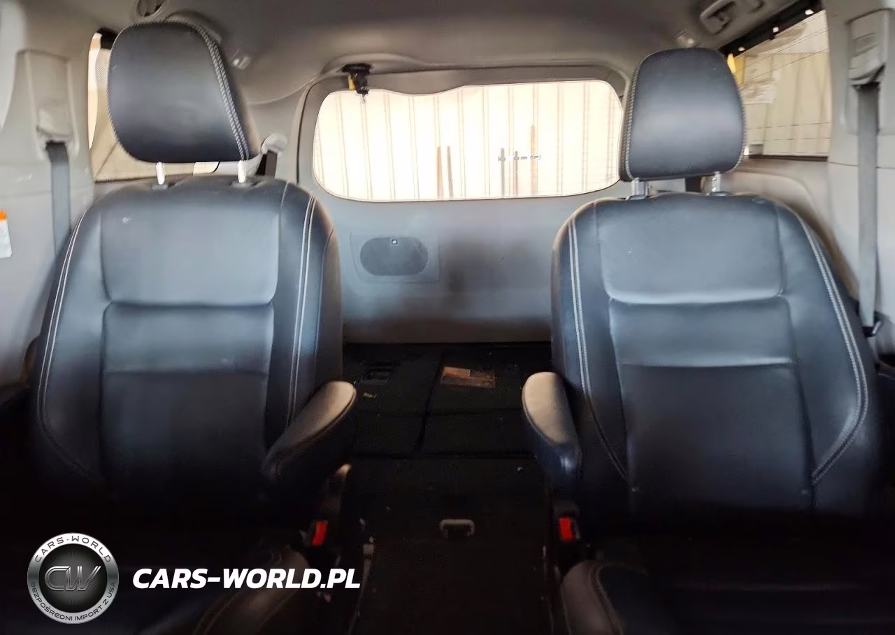 2019 Toyota Sienna Se Premium 7-Passenger VIN:5TDEZ3DCXKS219405 - 10