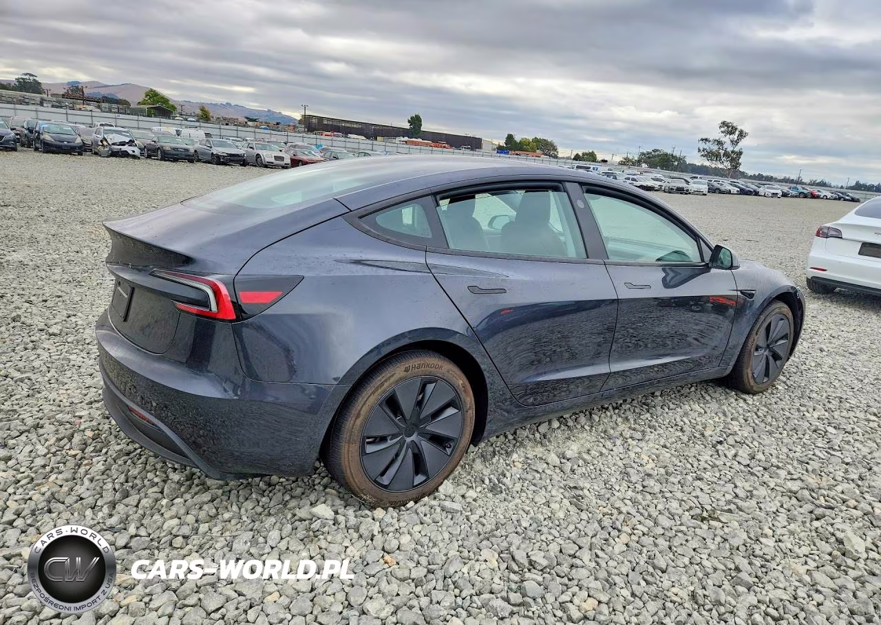 2025 Tesla Model 3 VIN:5YJ3E1EA5SF051763 - 3