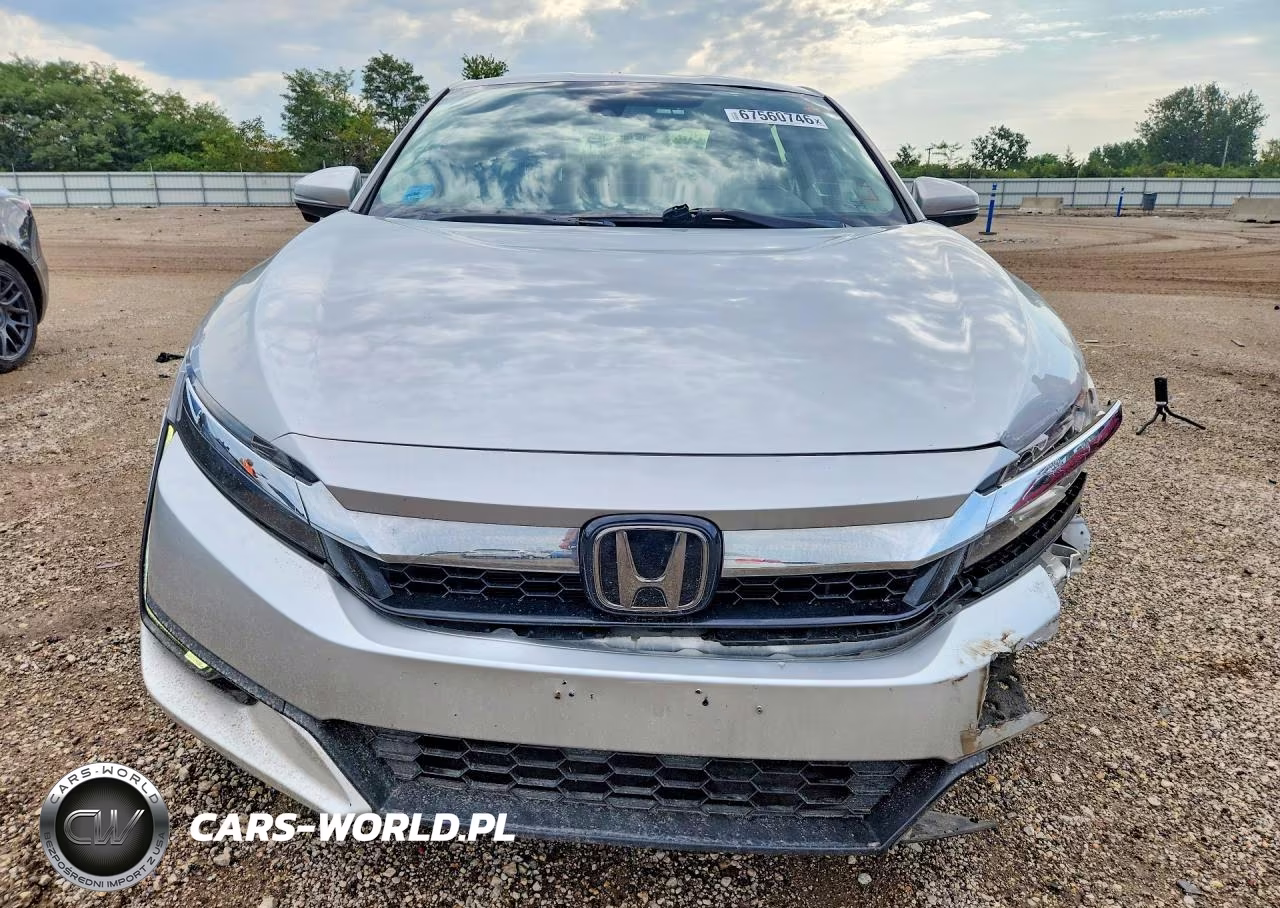 2018 Honda Clarity Touring VIN:JHMZC5F35JC005500 - 5