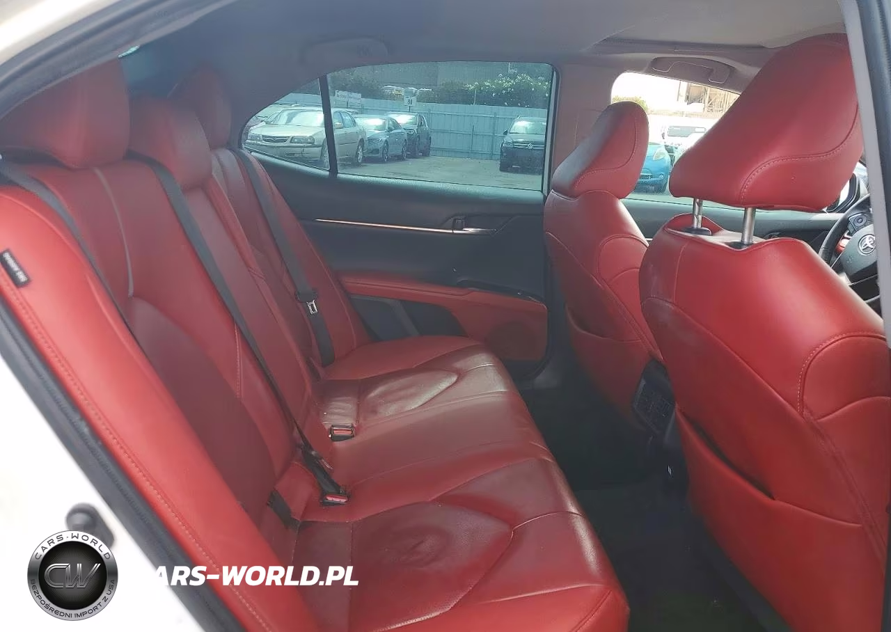 2022 Toyota Camry Xse VIN:4T1K31AK7NU034583 - 10