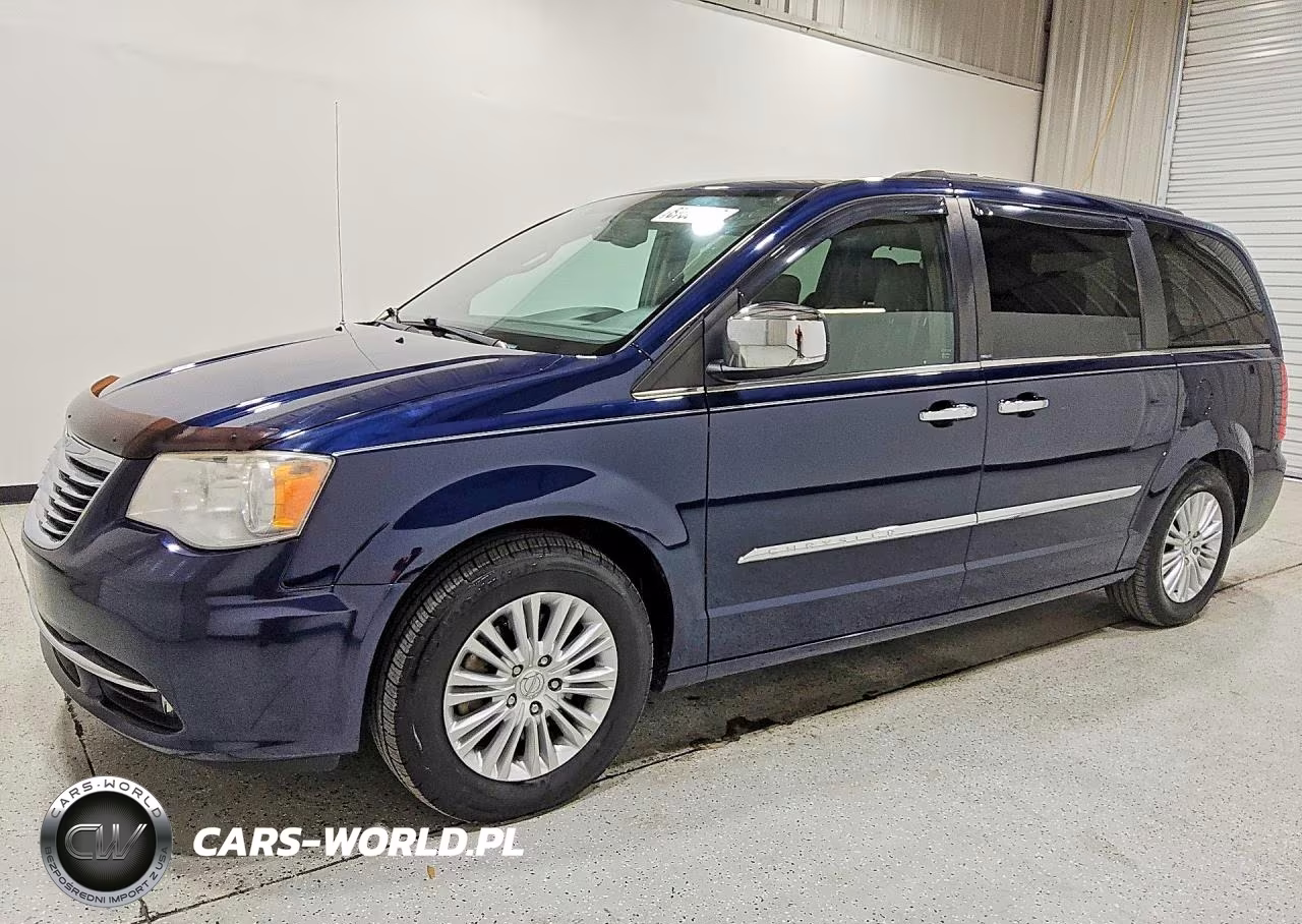 2013 Chrysler Town & Country Touring L – zdjęcie 1 z 14