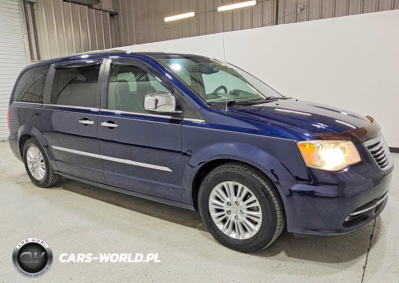 2013 Chrysler Town & Country Touring L VIN:2C4RC1CG4DR681319 - 4