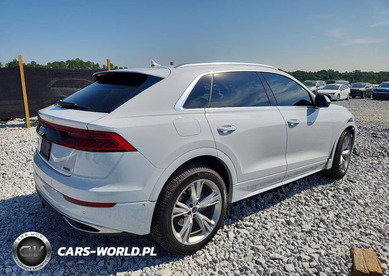 2023 Audi Q8 Premium VIN:WA1AVBF18PD021452 - 3