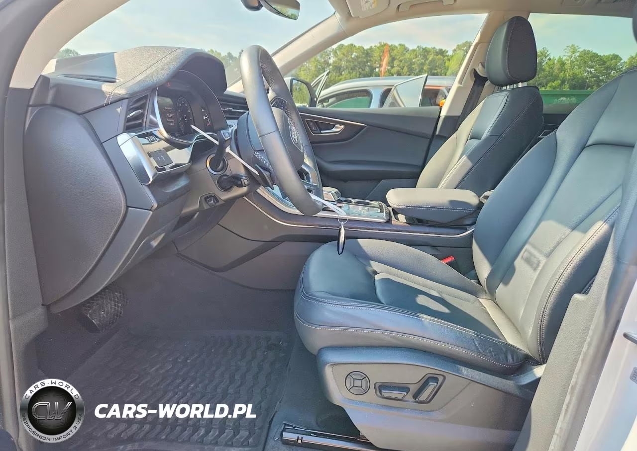 2023 Audi Q8 Premium VIN:WA1AVBF18PD021452 - 7