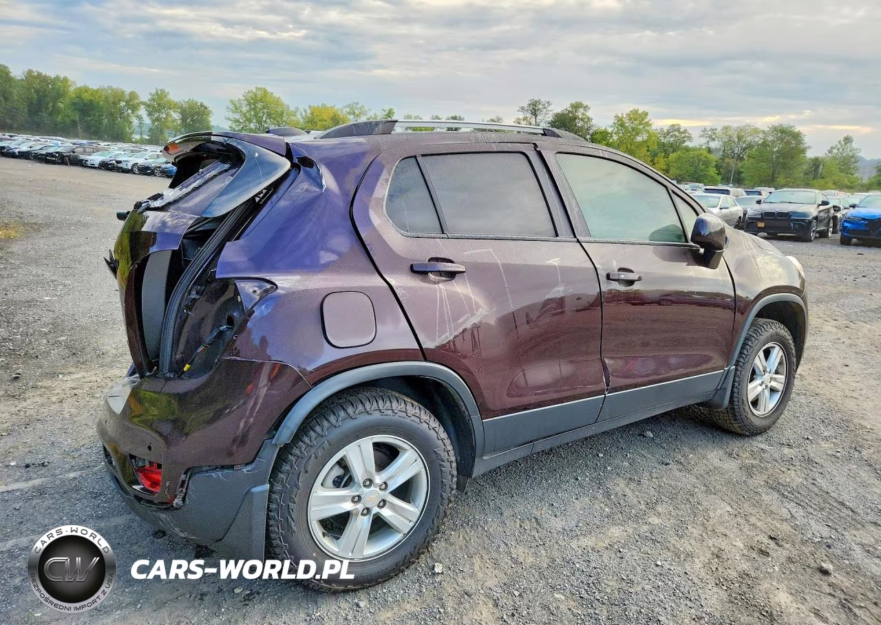 2022 Chevrolet Trax 1Lt VIN:KL7CJPSM2NB519613 - 3