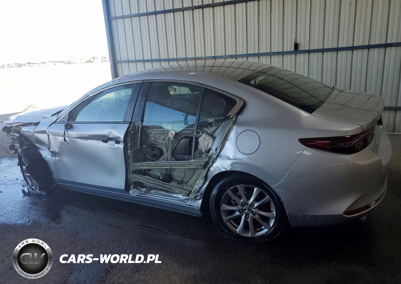2019 Mazda 3 VIN:3MZBPABL0KM113901 - 2