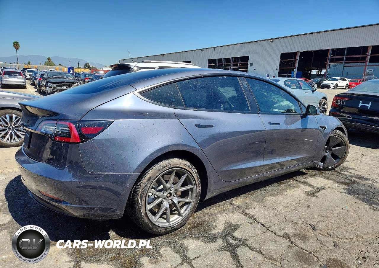 2022 Tesla Model 3 VIN:5YJ3E1EA4NF372990 - 3