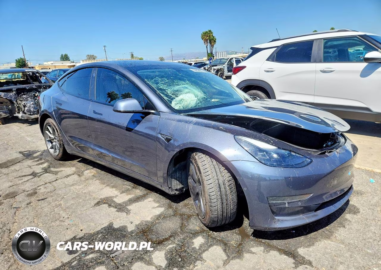 2022 Tesla Model 3 VIN:5YJ3E1EA4NF372990 - 4