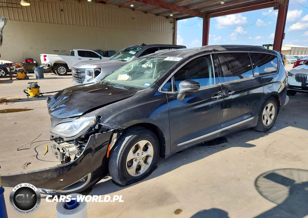 2017 Chrysler Pacifica Touring L Plus VIN:2C4RC1EG8HR705656 - 1