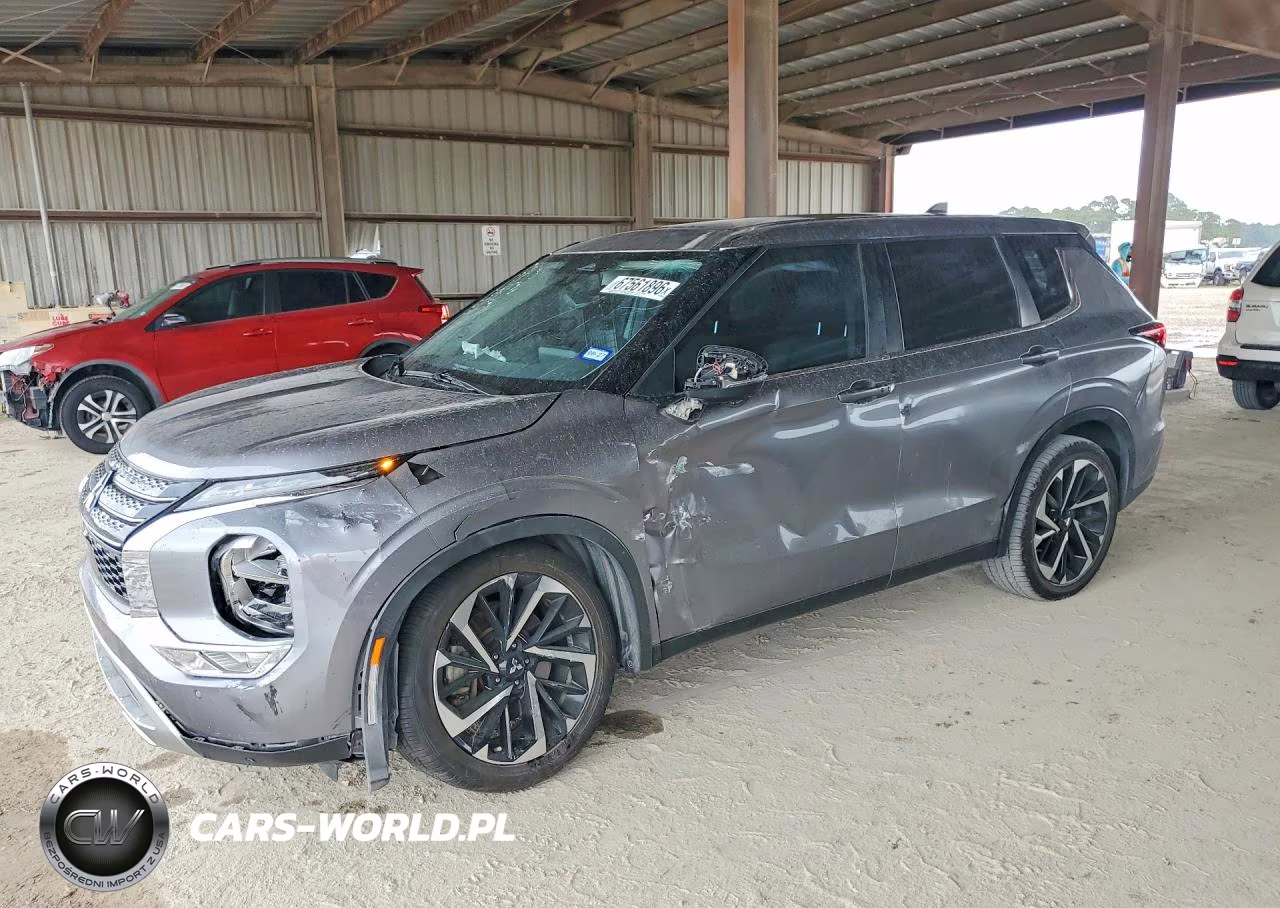 2022 Mitsubishi Outlander Se – zdjęcie 1 z 13