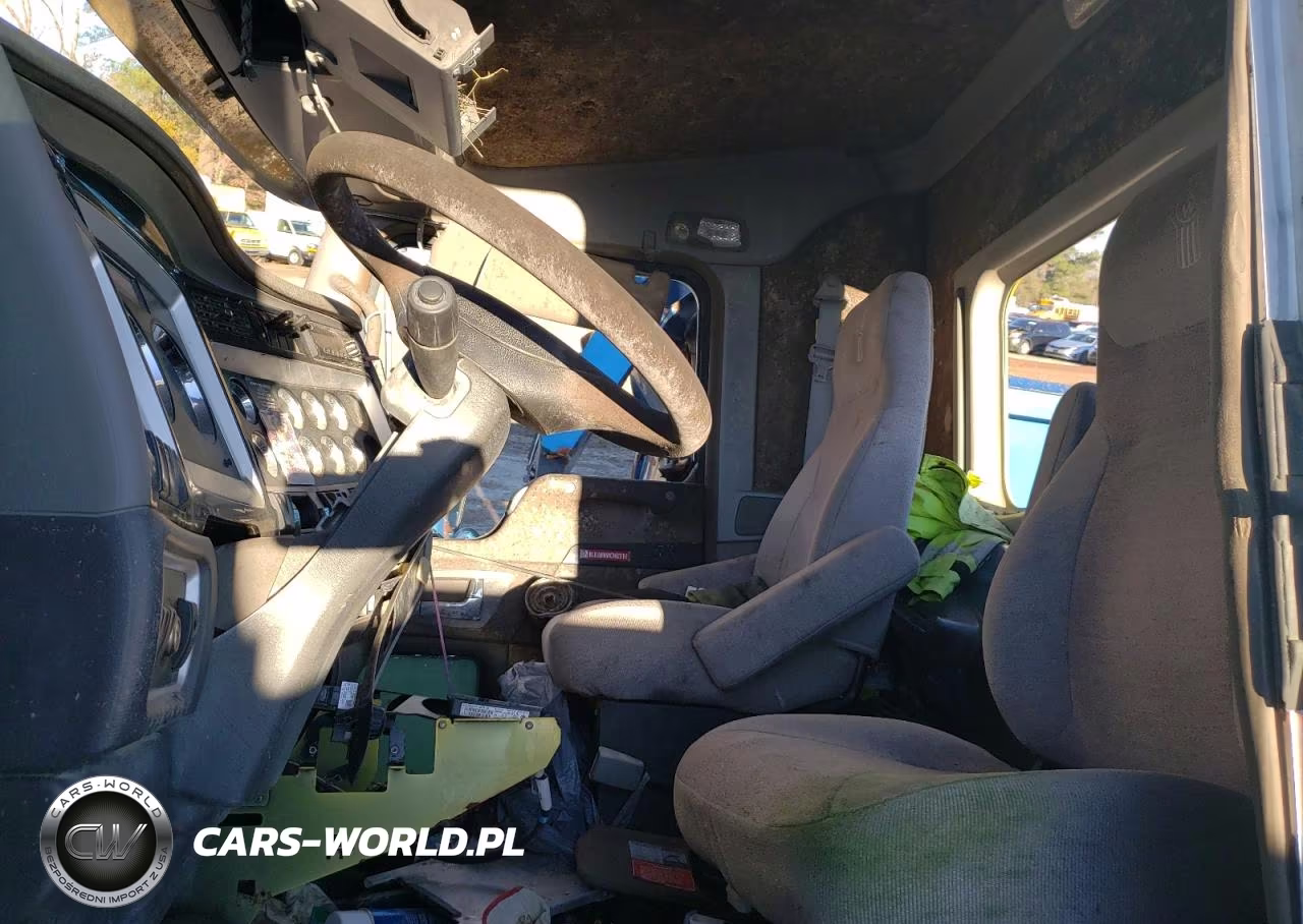 2014 Kenworth Construction T800 VIN:1NKDXPEX4EJ415687 - 5