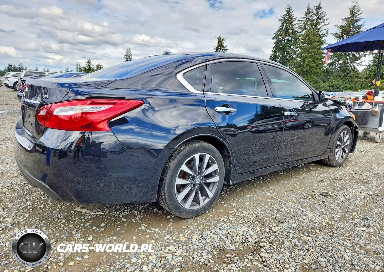 2017 Nissan Altima 2.5 VIN:1N4AL3AP7HC144671 - 3