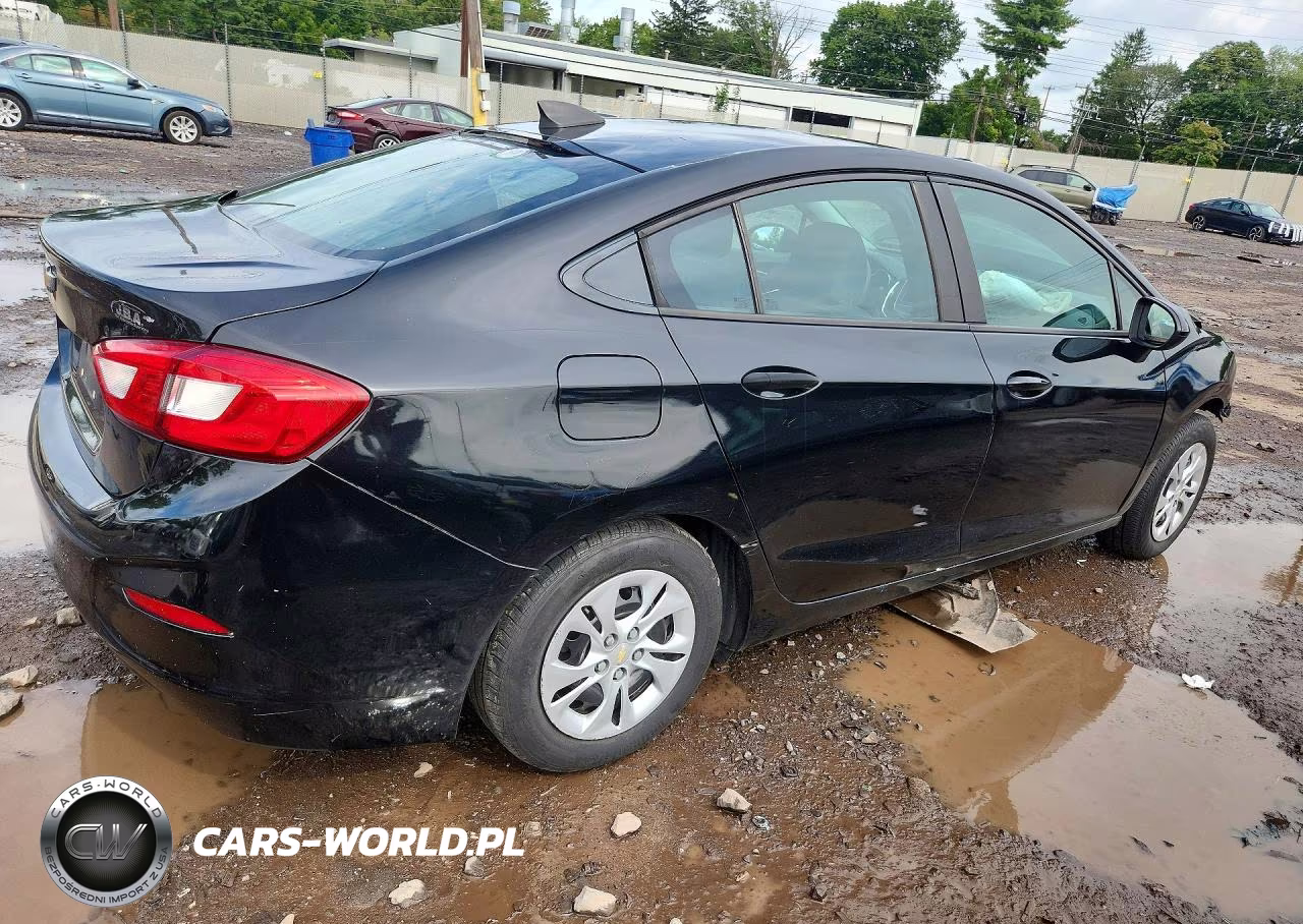2019 Chevrolet Cruze Ls VIN:1G1BC5SM2K7147159 - 3