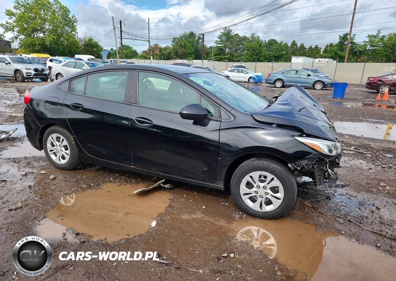 2019 Chevrolet Cruze Ls VIN:1G1BC5SM2K7147159 - 4