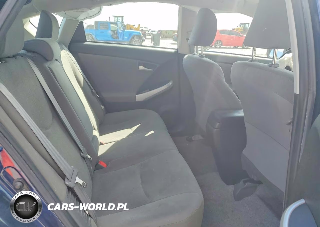 2014 Toyota Prius Three VIN:JTDKN3DU9E1754136 - 10