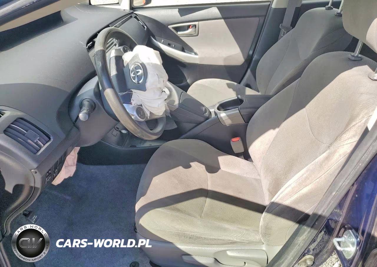 2014 Toyota Prius Three VIN:JTDKN3DU9E1754136 - 7