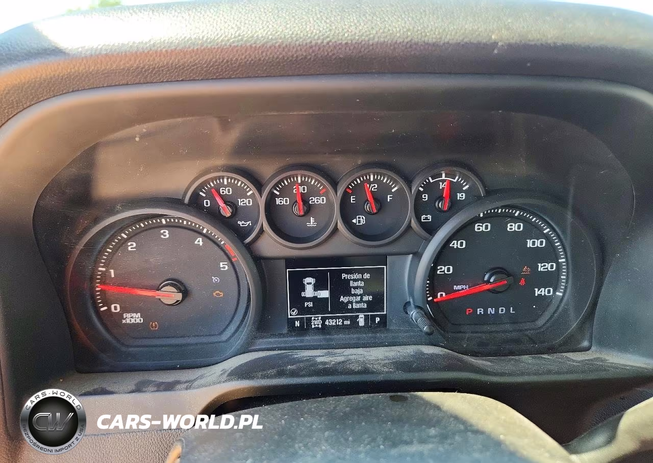 2024 Chevrolet Silverado K3500 VIN:1GB4YSEYXRF453237 - 9