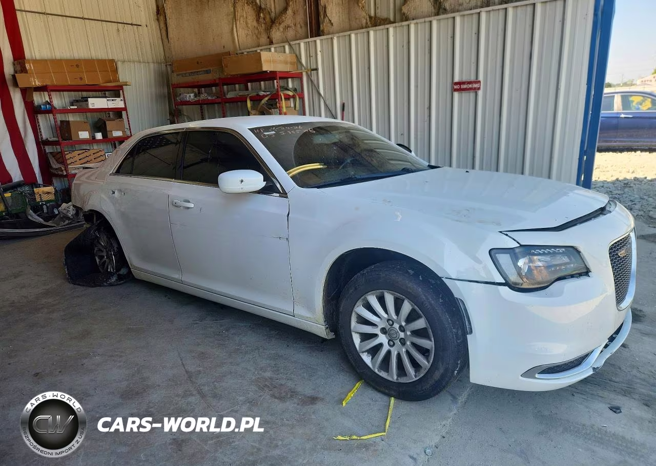 2013 Chrysler 300 VIN:2C3CCAAG1DH644344 - 4