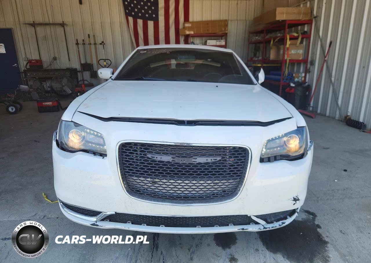 2013 Chrysler 300 VIN:2C3CCAAG1DH644344 - 5