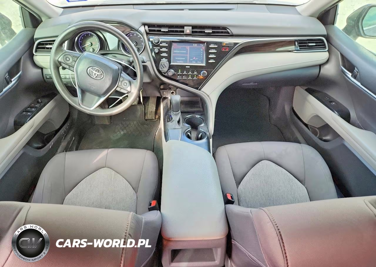 2020 Toyota Camry Le VIN:4T1C11AK9LU890961 - 8