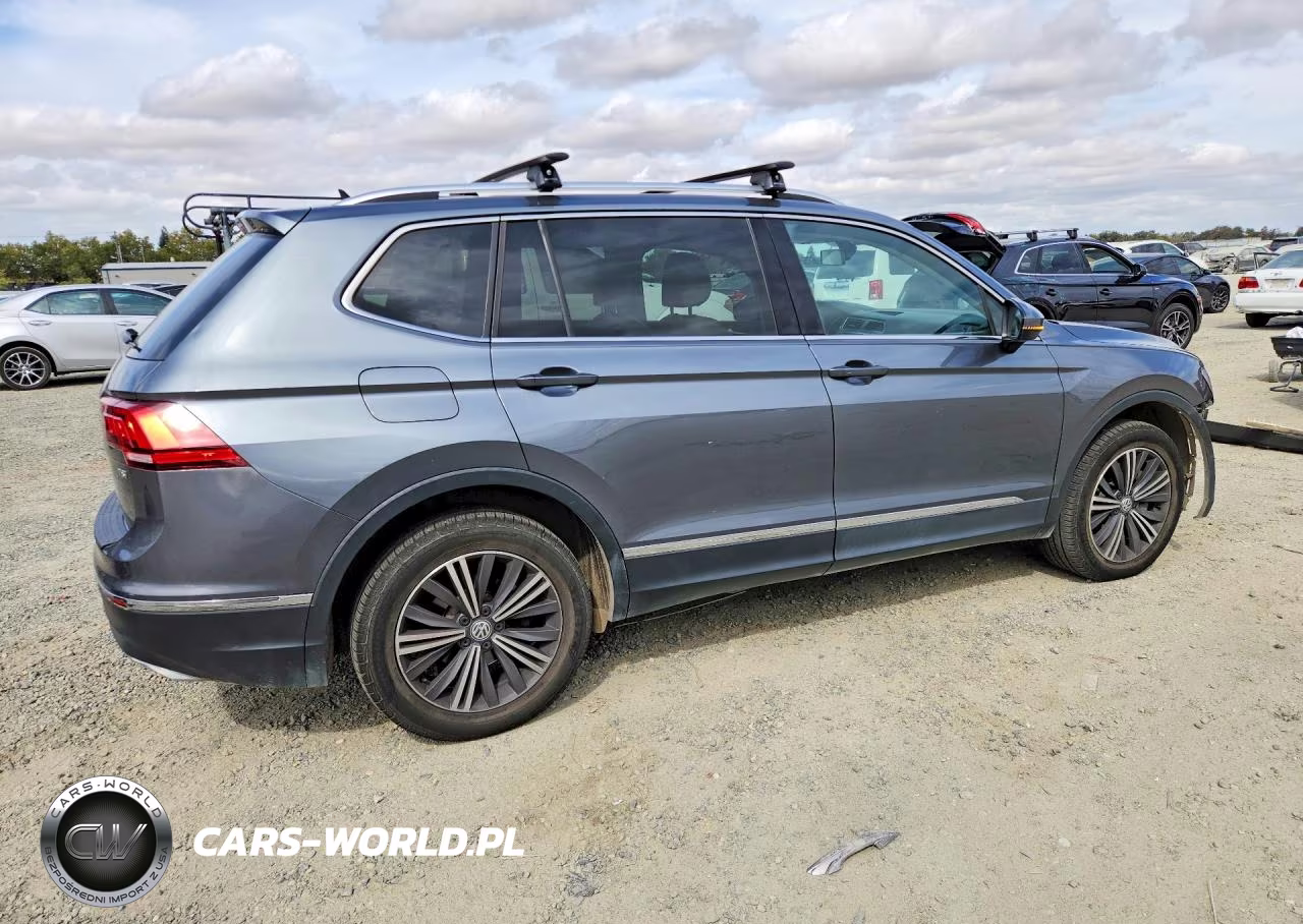 2018 Volkswagen Tiguan Se VIN:3VV2B7AX3JM002820 - 3