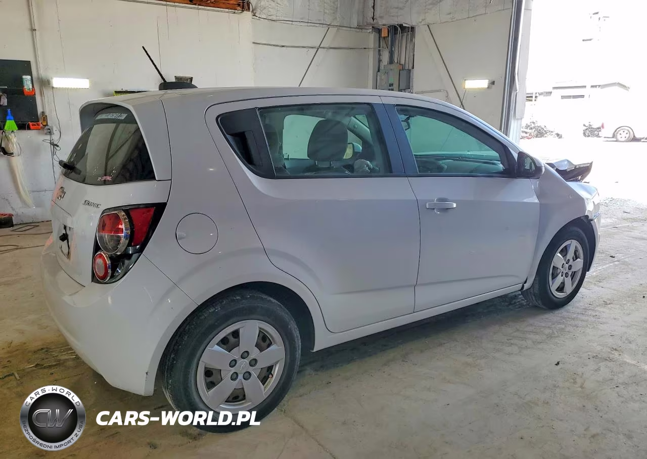 2015 Chevrolet Sonic Ls VIN:1G1JA6SH5F4147366 - 3
