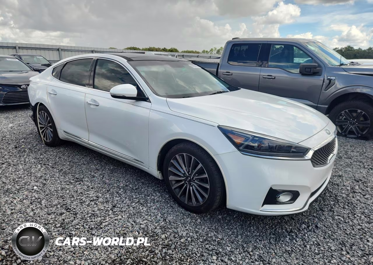 2017 Kia Cadenza Premium VIN:KNALC4J17H5077902 - 4