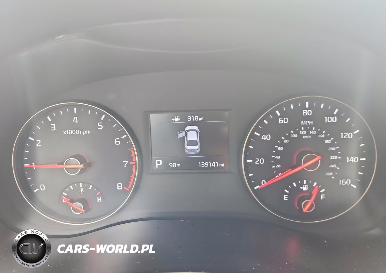 2017 Kia Cadenza Premium VIN:KNALC4J17H5077902 - 9