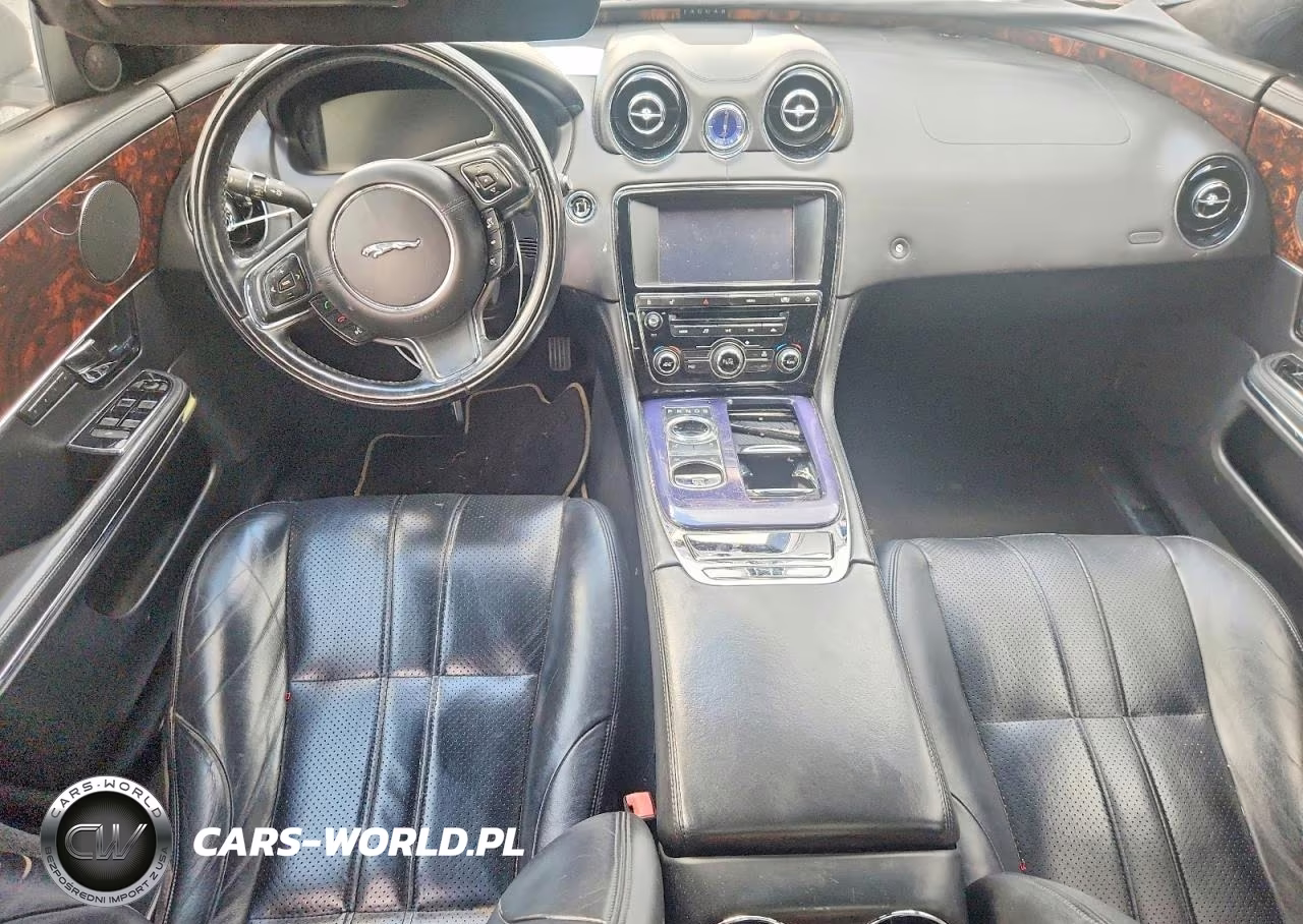 2011 Jaguar Xj VIN:SAJWA1CB3BLV20531 - 8