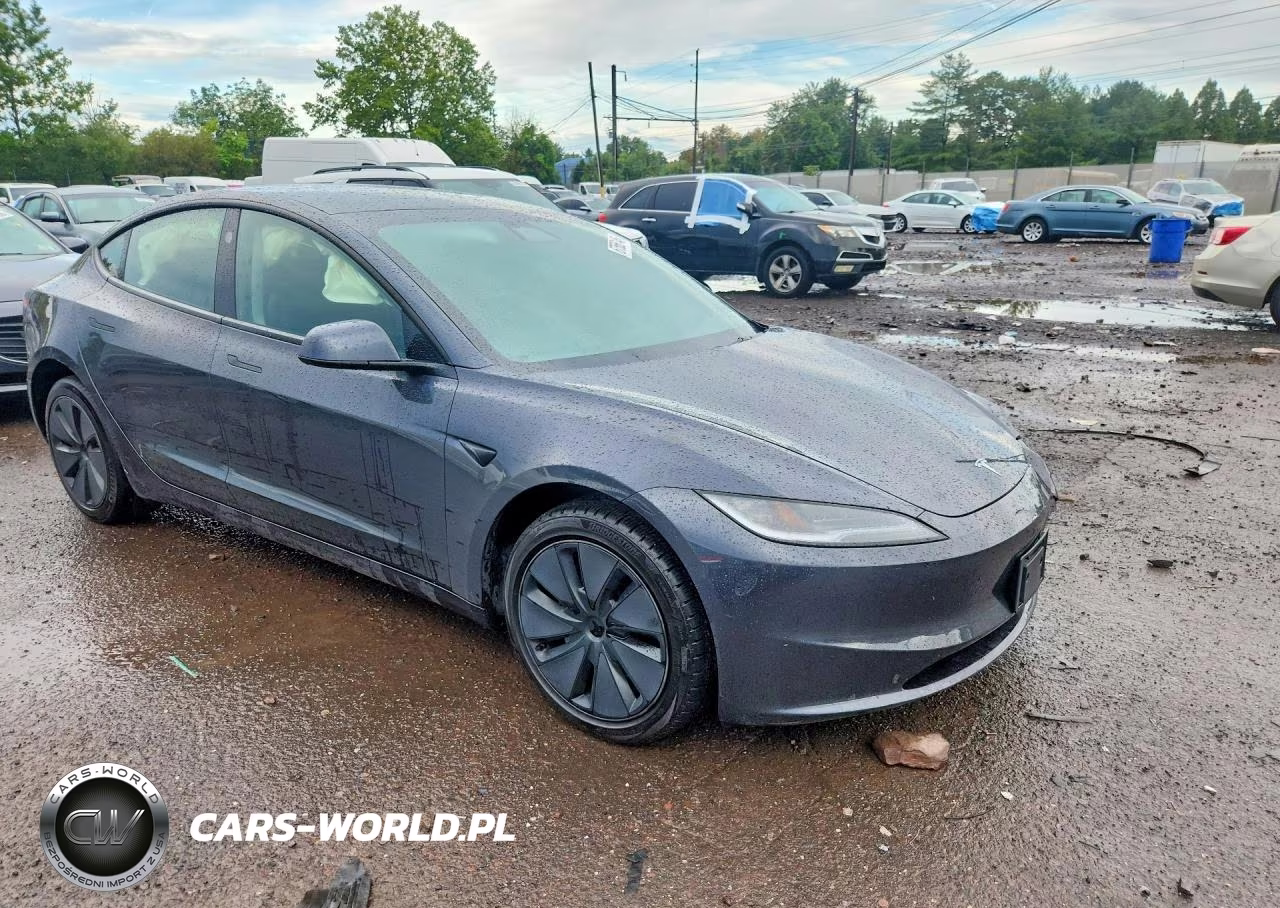 2025 Tesla Model 3 VIN:5YJ3E1EA3SF964828 - 4
