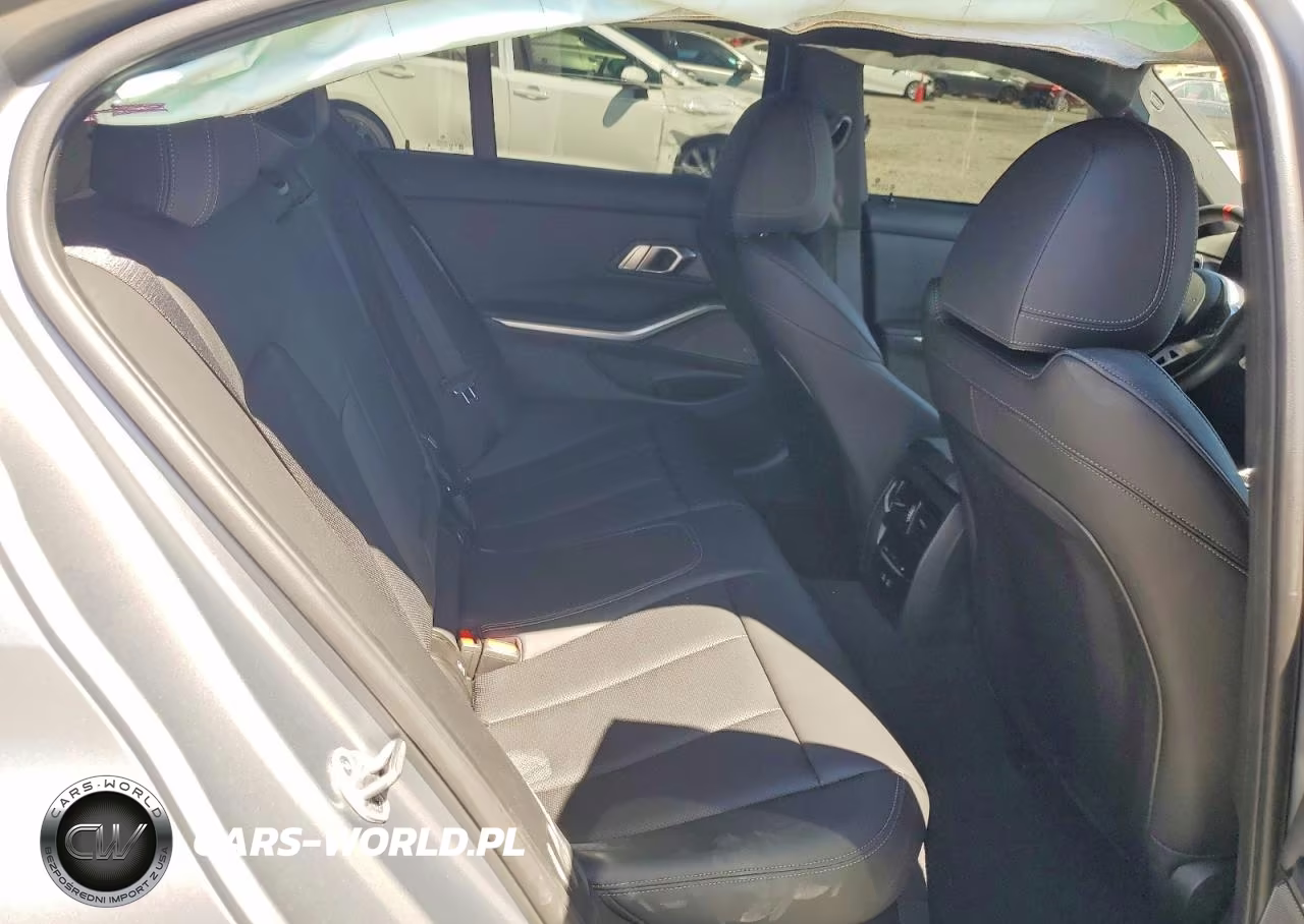 2025 BMW M340I VIN:3MW59FT03S8F75385 - 10