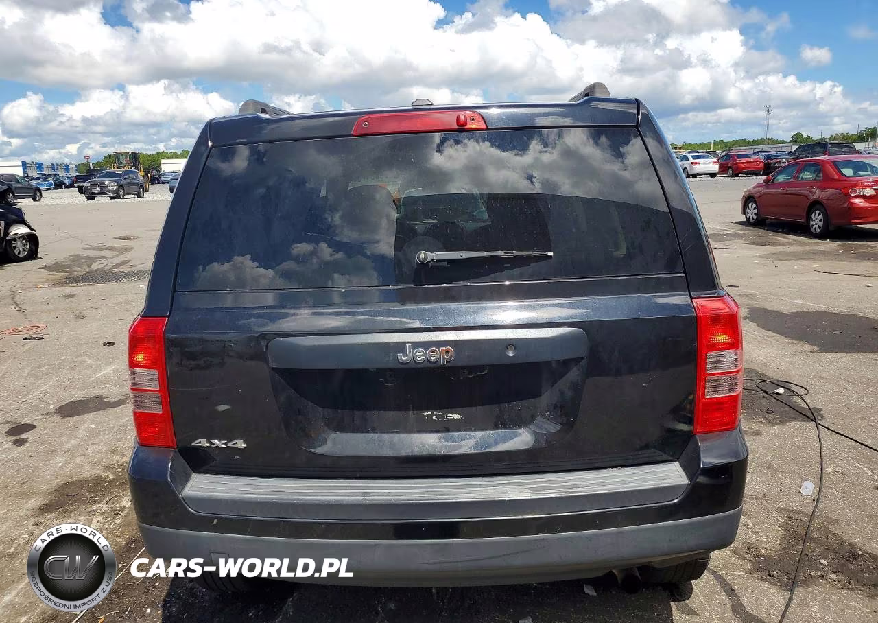 2016 Jeep Patriot Sport VIN:1C4NJRBBXGD500305 - 6